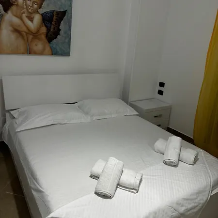 Portside Apartament *